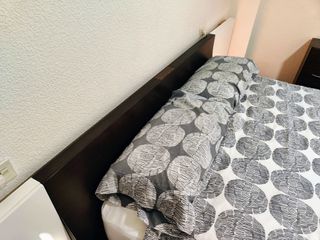 Cabecero, mesitas y estructura de cama