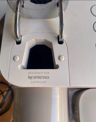 Cafetera Nespresso Lattissima Automática