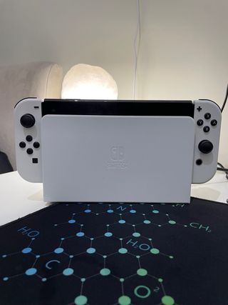 Nintendo Switch OLED Bianca e Nera