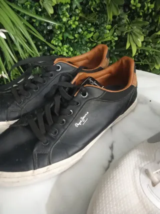 Zapatillas Nike y Pepe Jeans Talla 44.