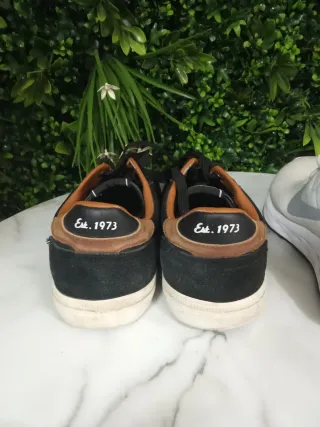 Zapatillas Nike y Pepe Jeans Talla 44.