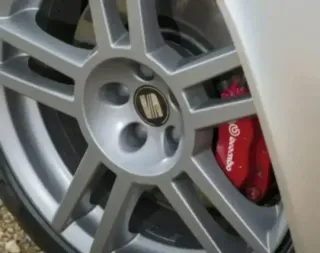 TAPAS CENTRO RUEDA BUJE SEAT LEÓN IBIZA CUPRA 56mm