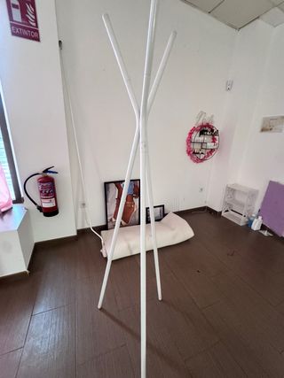 Perchero moderno blanco