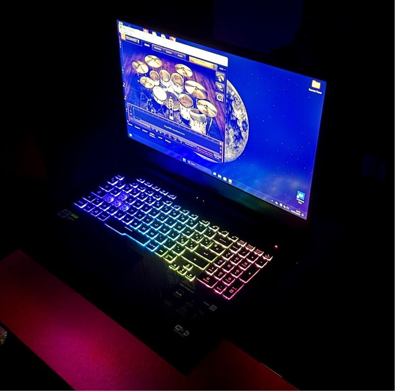ASUS ROG Strix G17 | 17.3 120Hz | i7-10750H afbeelding 7