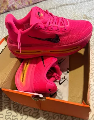 Zapatillas Nike Vomero Premium Talla 43