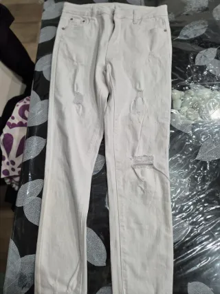 Prenda blanca sin usar