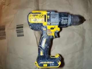 Taladro Percutor DeWALT DCD996 18V Brushless