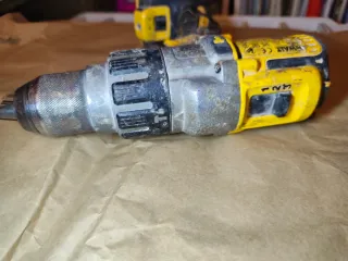 Taladro Percutor DeWALT DCD996 18V Brushless