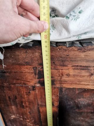 Tavolo Fratino - intagliato 100x125 cm