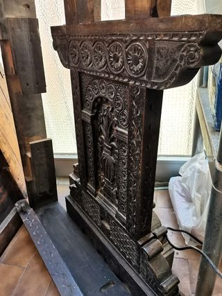 Tavolo Fratino - intagliato 100x125 cm