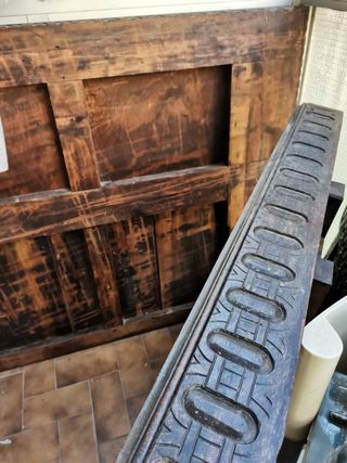 Tavolo Fratino - intagliato 100x125 cm