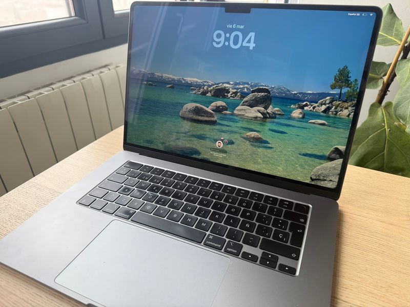 MacBook Air 15” M3 16GB 512GB Plata/Gris Espacial