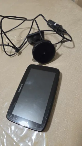 GPS TomTom GO Essential