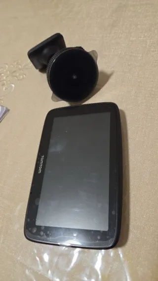 GPS TomTom GO Essential