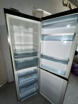 Frigorífico Haier gris