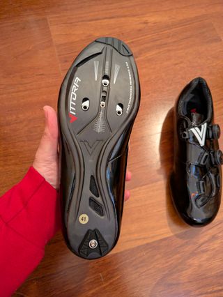 NUEVAS Zapatillas VITTORIA VELAR talla 41.