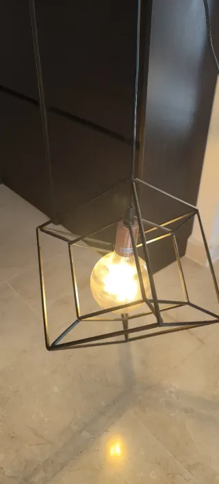 Lámpara colgante industrial negra