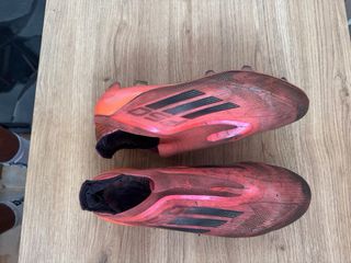 Adidas F50 Botas de Fútbol Rojas y Negras