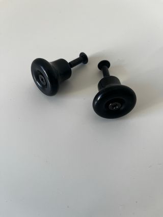 2 Tiradores negros para armario