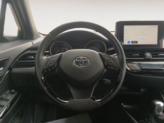 Toyota C-HR Hybrid Advance