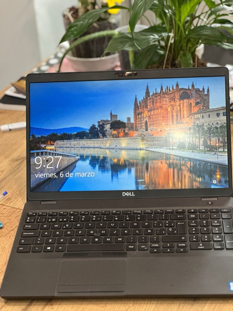 Portátil Dell Latitude 5500 Negro/Plata afbeelding 2