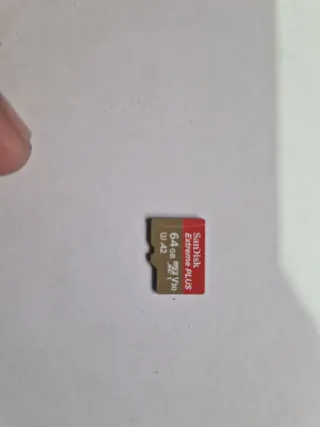 Batteria GoPro 13, custodia e MicroSD