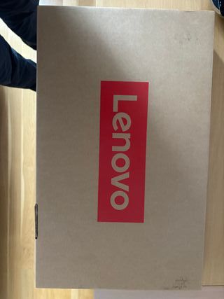 Lenovo 15.6 Full HD Ryzen 5 16GB RAM 512GB SSD