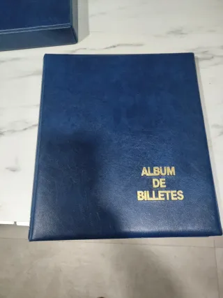 Álbum de billetes azul BBB.