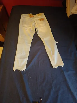 Vaqueros Pull&Bear desgastados