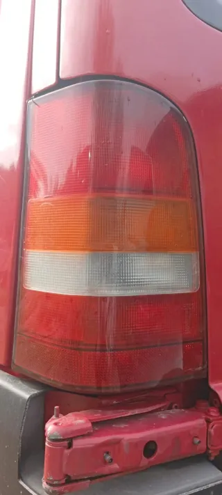 Piloto trasero izquierdo Mercedes Vito 638