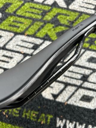 Sillín Giant Fleet SL