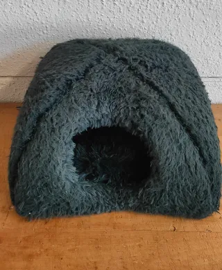 Cuccia morbida per gatti usata