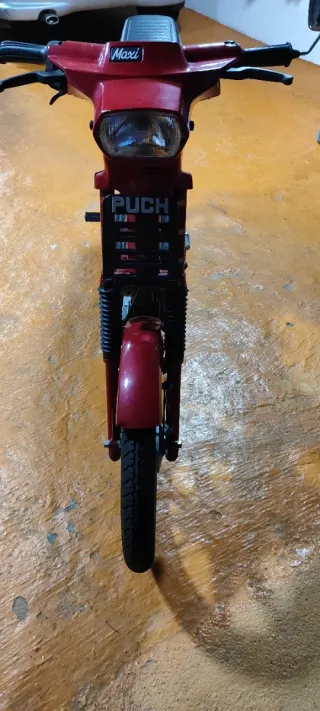 Ciclomotor  Puch Maxi Roja