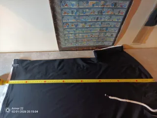 Camiseta con capucha manga corta