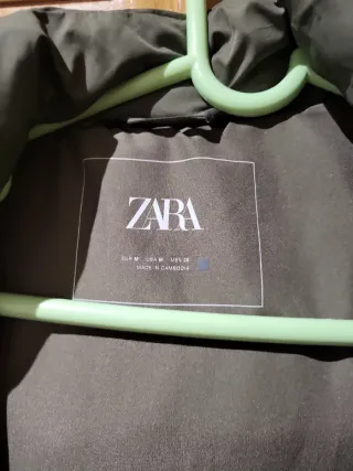 Chaleco acolchado Zara verde oliva