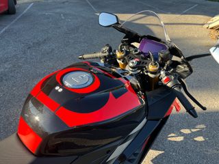 Aprilia RSV4 1100 Factory