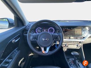 Kia Niro 1.6 GDi PHEV 104kW (141CV) Concept