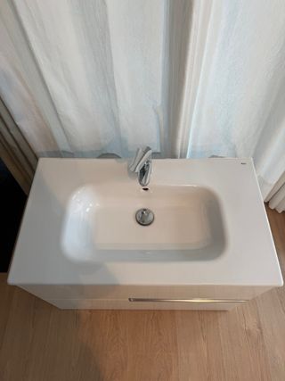 Mueble de baño Roca blanco y plata