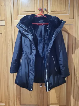 Cazadora Zara Negra con Forro Polar