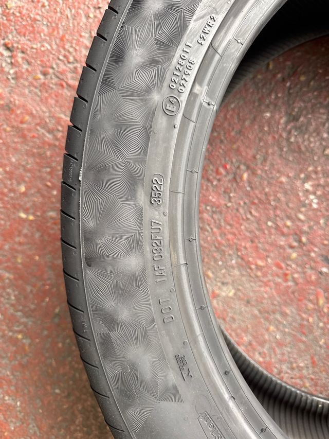 2 Neumáticos Continental 255/45R20