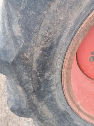 Ruedas de tractor (2 unidades)