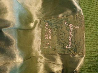 Cazadora verde Stradivarius