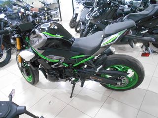 Kawasaki Z900 SE