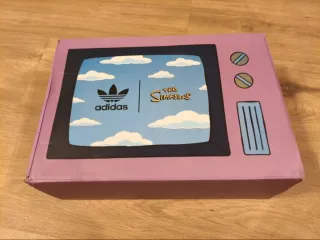 Zapatillas Adidas x The Simpsons edición especial.