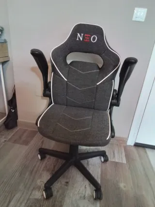 Silla Gaming NEO Pequeña