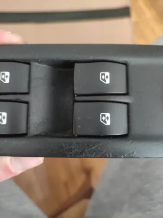 Mando Elevalunas Delantero Izquierdo Megane II