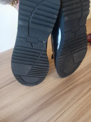 Zapatos niña con tachuelas