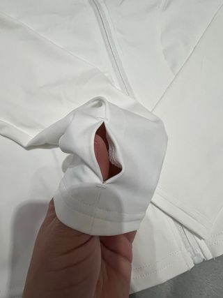 Conjunto deportivo blanco y negro sin estrenar