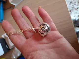Collana donna con ciondolo sfera