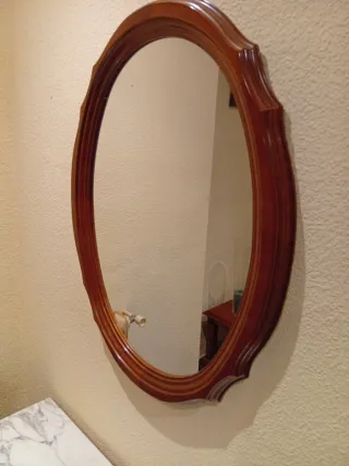 Mueble recibidor vintage con espejo y mármol